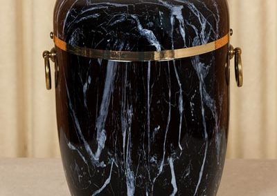 Urna marmorizzata nera